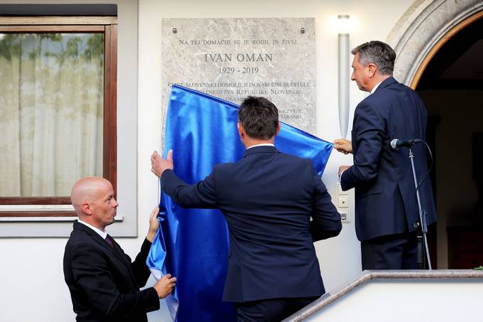 Predsednik Pahor na slovesnosti ob odkritju spominske plošče Ivanu Omanu